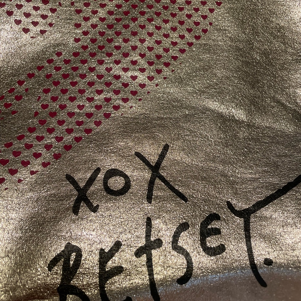 Betsey Johnson tote light weight